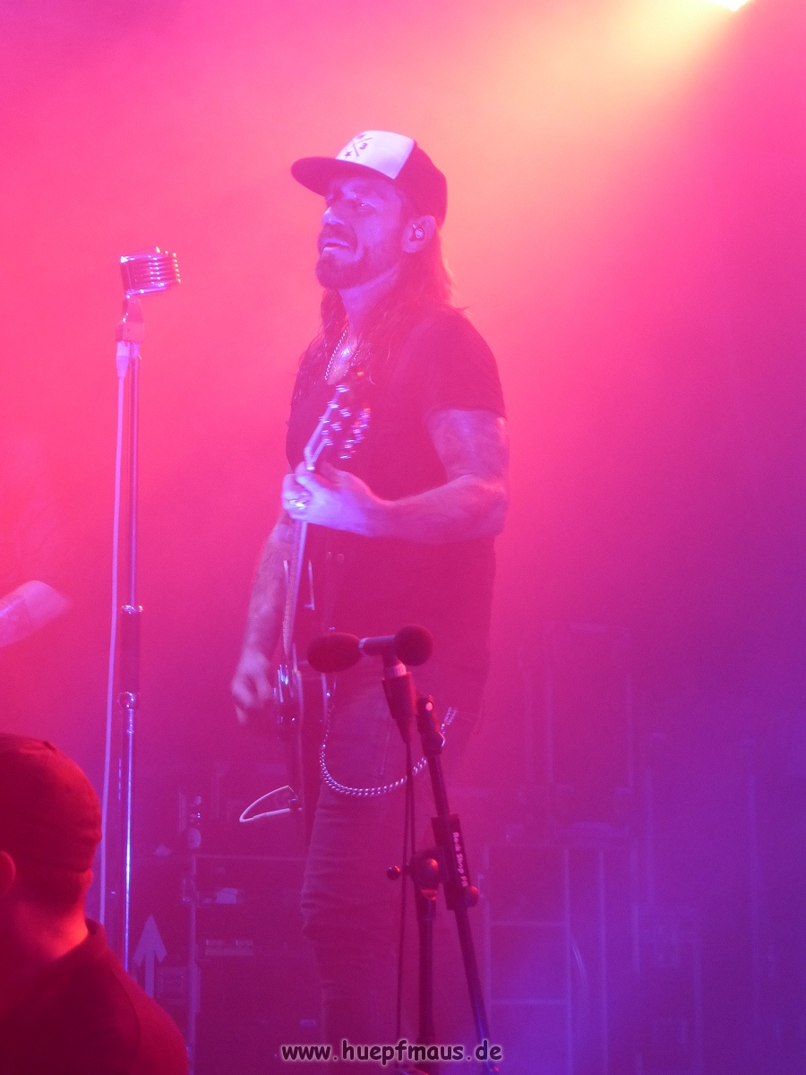 P1010184a.jpg