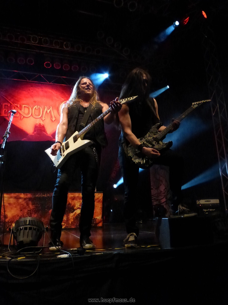 P1040526a.jpg
