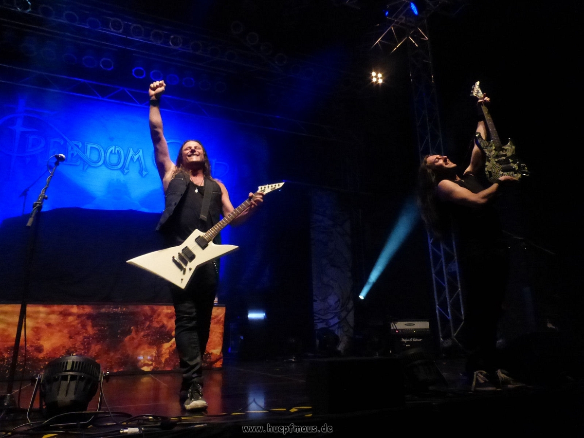 P1040535a.jpg